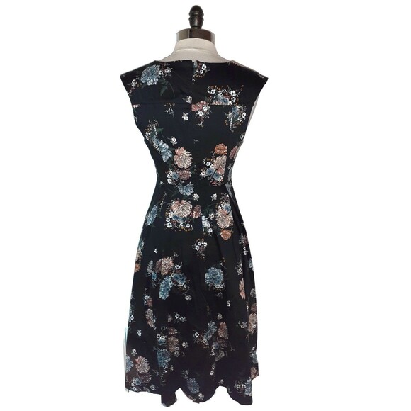 NEW TORRID Plus Size 10 10W A-Line Dress Black Blue Pink Floral Cap Sleeve - Picture 4 of 6
